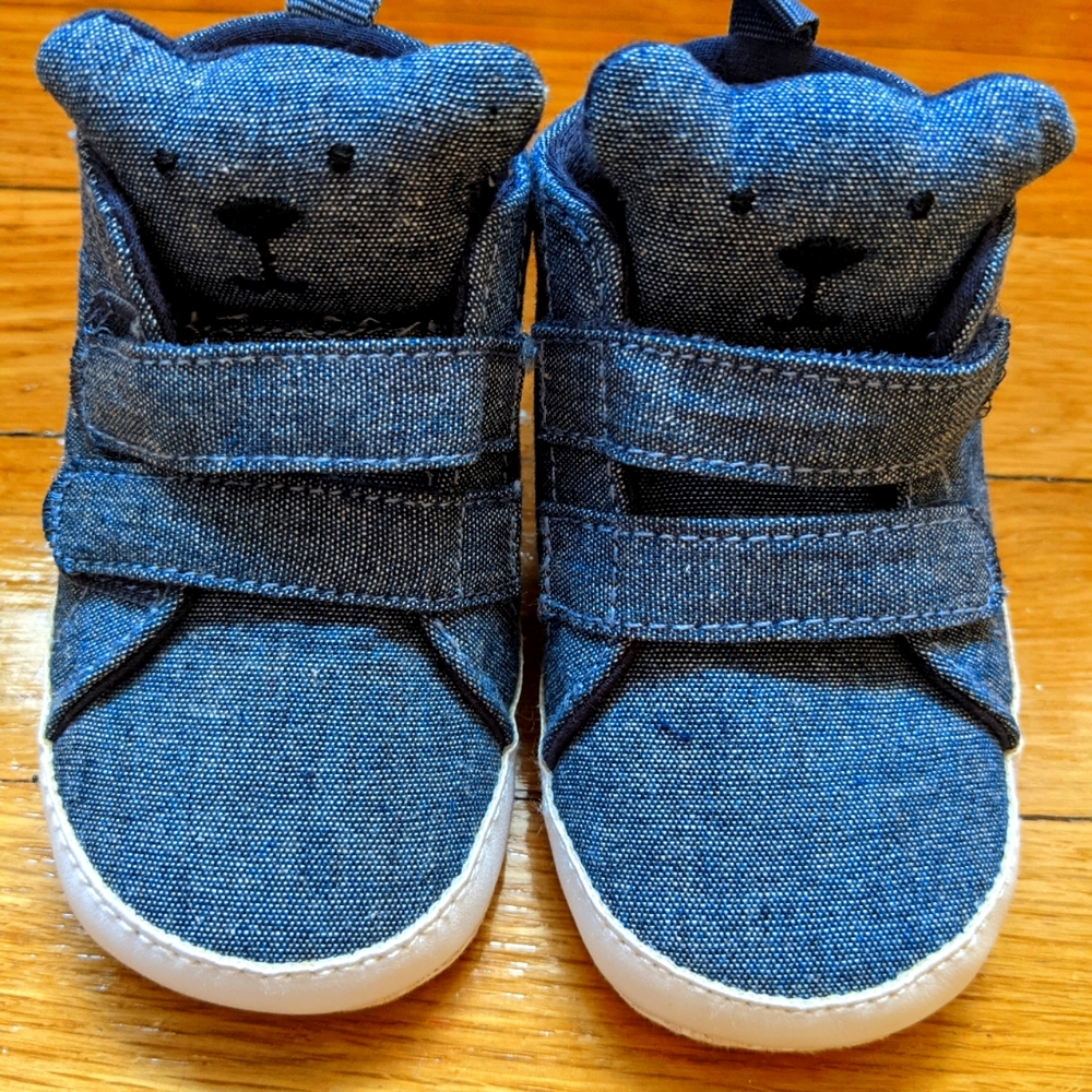 Baby Gap denim blue bear shoes Size 6-12M